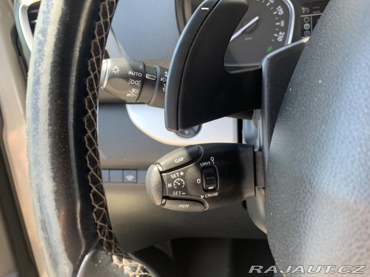 Peugeot Traveller 2.0D,130KW,8MÍST,MASÁŽ.SE 2019