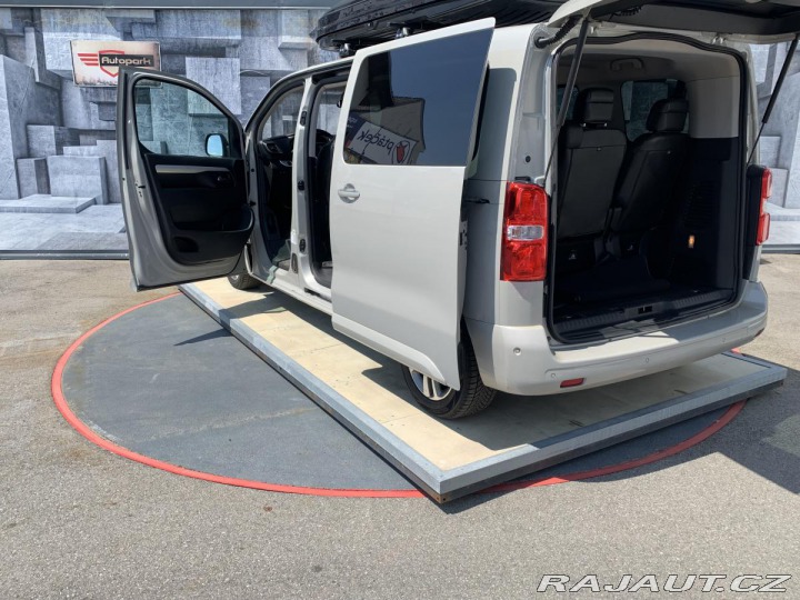 Peugeot Traveller 2.0D,130KW,8MÍST,MASÁŽ.SE 2019