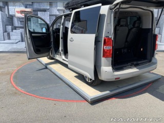 Peugeot Traveller 2.0D,130KW,8MÍST,MASÁŽ.SE 2019