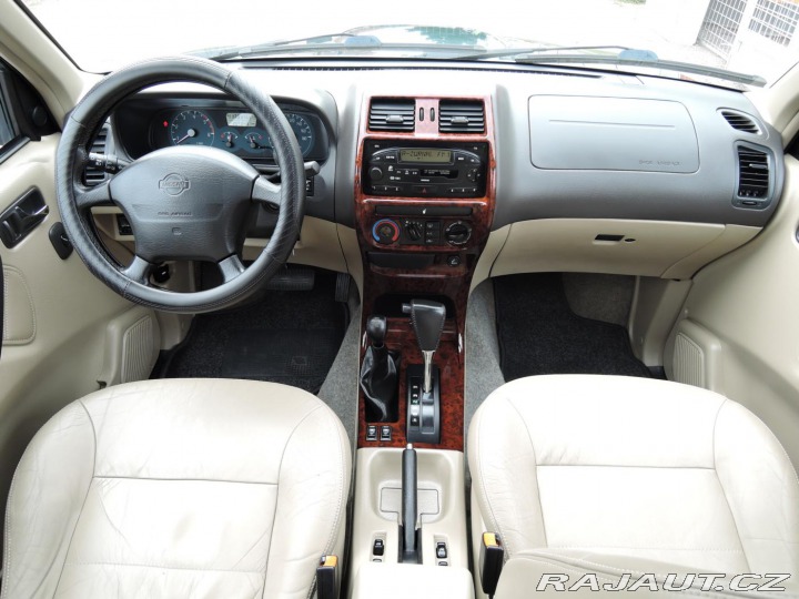 Nissan Terrano II 2,7 TDi Aut 4x4 Kůže 7 2000