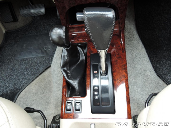 Nissan Terrano II 2,7 TDi Aut 4x4 Kůže 7 2000