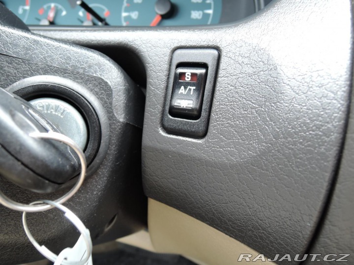 Nissan Terrano II 2,7 TDi Aut 4x4 Kůže 7 2000