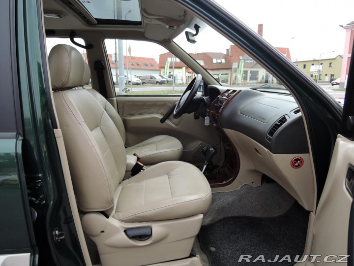 Nissan Terrano II 2,7 TDi Aut 4x4 Kůže 7 2000