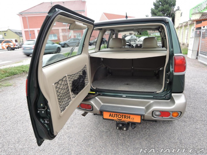 Nissan Terrano II 2,7 TDi Aut 4x4 Kůže 7 2000