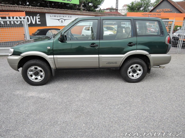 Nissan Terrano II 2,7 TDi Aut 4x4 Kůže 7 2000