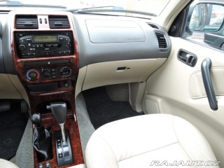 Nissan Terrano II 2,7 TDi Aut 4x4 Kůže 7 2000