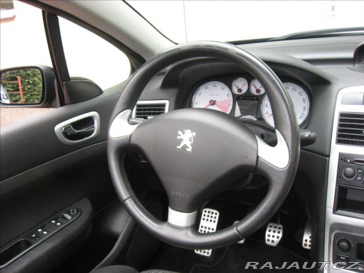 Peugeot 307 1,6 109PS  C-C Dynamique 2006