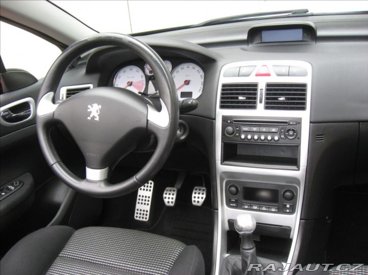 Peugeot 307 1,6 109PS  C-C Dynamique 2006