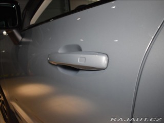 Volvo XC60 2,0 B4 AWD Plus Dark Bezk 2023
