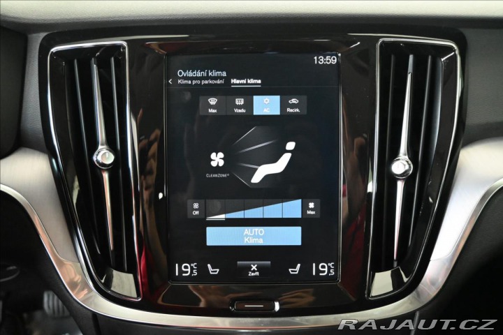 Volvo V60 2,0 D4 140kW Momentum Zár 2019