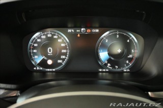 Volvo V60 2,0 D4 140kW Momentum Zár 2019