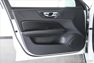 Volvo V60 2,0 D4 140kW Momentum Zár 2019