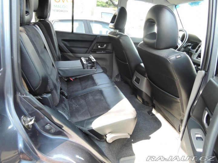 Mitsubishi Pajero 3,2 Di-D Aut. 4x4 Kůže Ta 2006