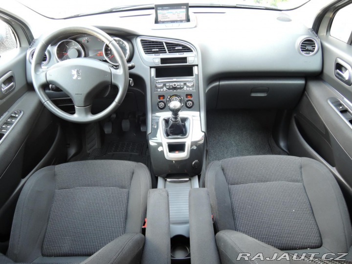 Peugeot 5008 1,6 HDi Tažné NAVI 2011
