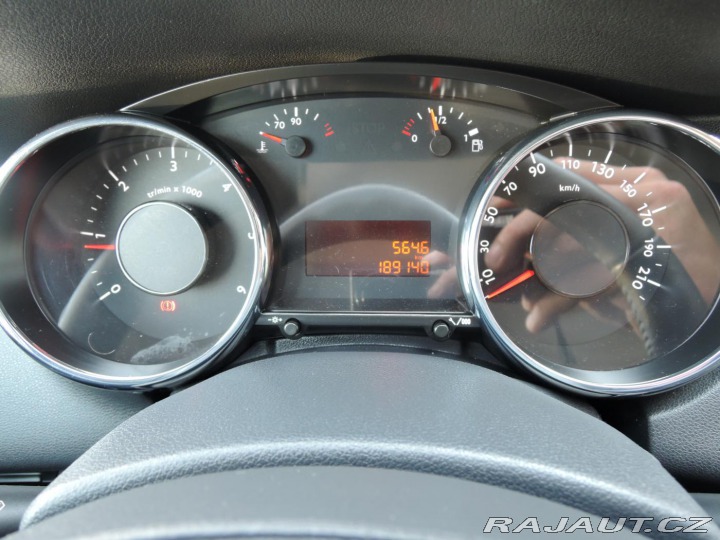 Peugeot 5008 1,6 HDi Tažné NAVI 2011