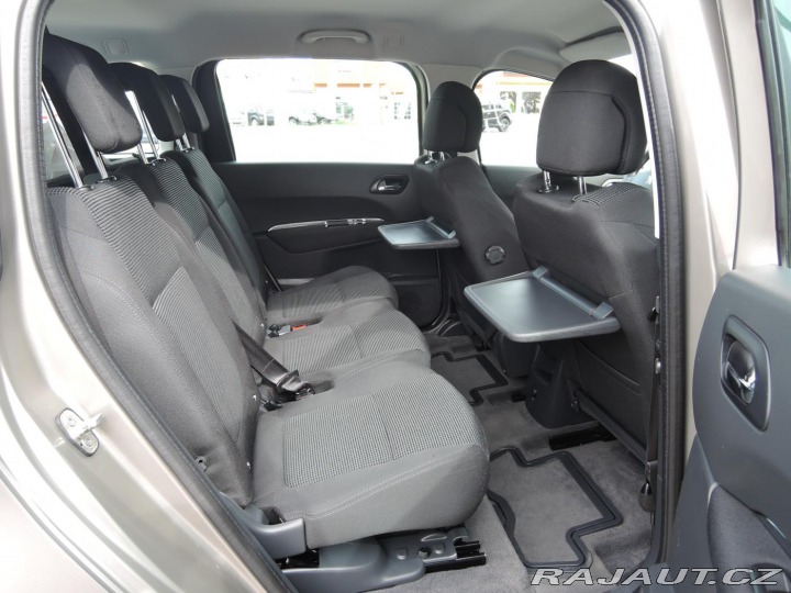 Peugeot 5008 1,6 HDi Tažné NAVI 2011