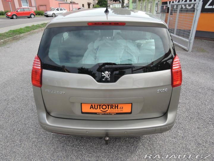 Peugeot 5008 1,6 HDi Tažné NAVI 2011