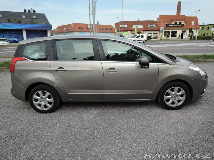 Peugeot 5008 1,6 HDi Tažné NAVI 2011