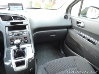 Peugeot 5008 1,6 HDi Tažné NAVI 2011
