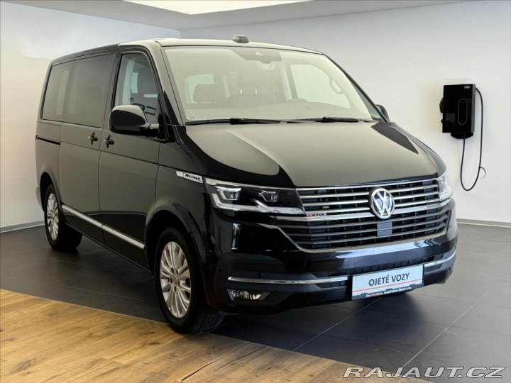 Volkswagen Multivan 2,0 TDI Highline 4MOT DSG 2022