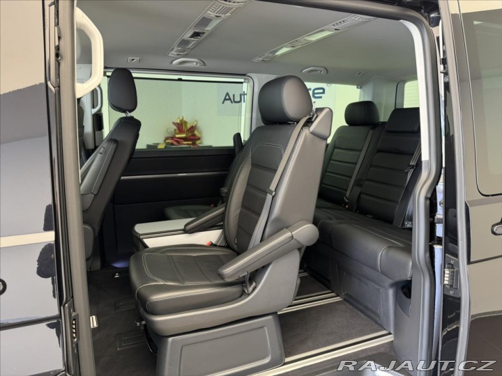 Volkswagen Multivan 2,0 TDI Highline 4MOT DSG 2022