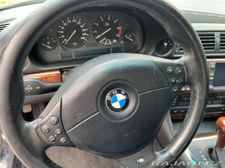 BMW 7 750i E38 2000