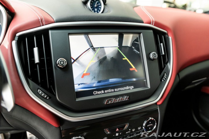 Maserati Ghibli V6 S Q4 Premium/Sport/Car 1800