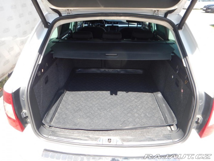 Škoda Superb 2.0 TDI, 125 kW, DSG, SER 2011