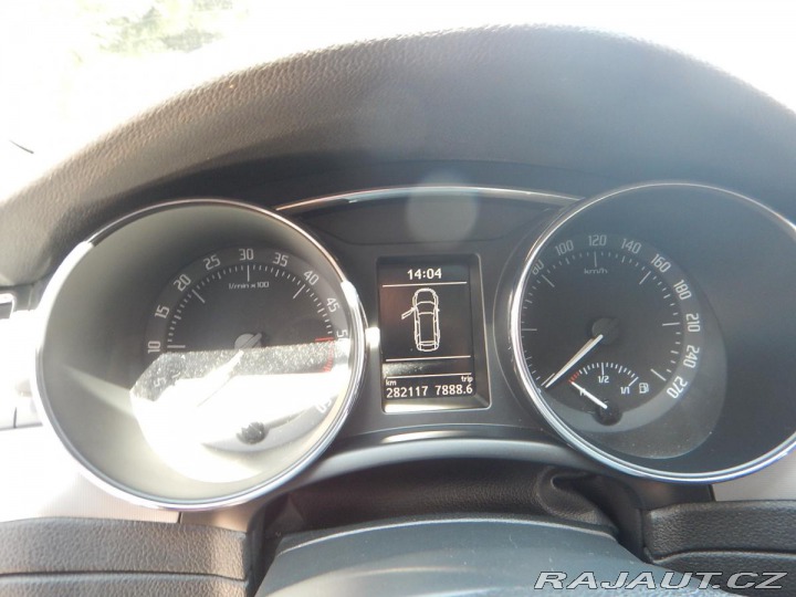 Škoda Superb 2.0 TDI, 125 kW, DSG, SER 2011
