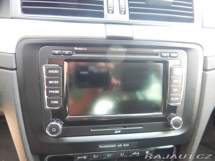 Škoda Superb 2.0 TDI, 125 kW, DSG, SER 2011