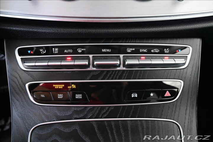 Mercedes-Benz E 3,0 400d 243kW 9G-Tronic 2021