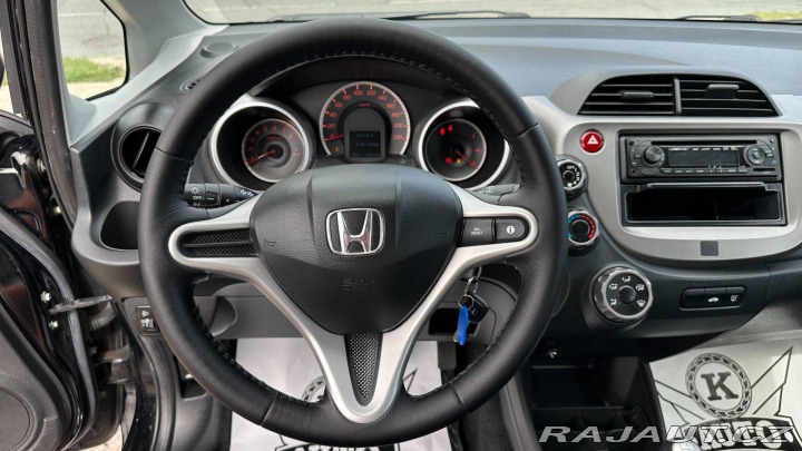 Honda Jazz 1.2 i-VTEC 66kW REZERVOVA 2010