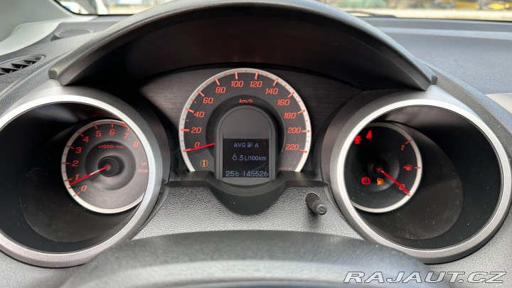 Honda Jazz 1.2 i-VTEC 66kW REZERVOVA 2010