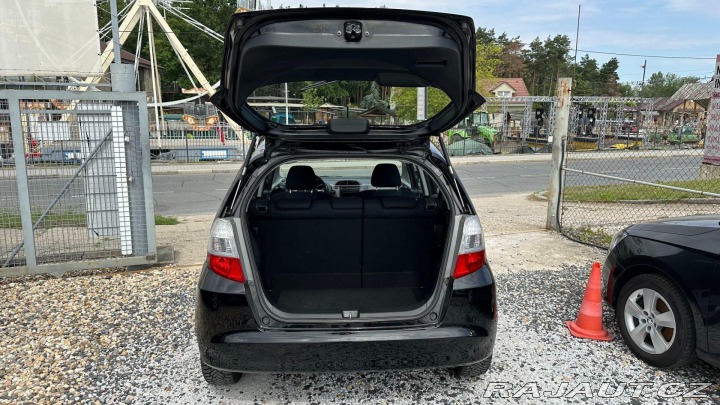 Honda Jazz 1.2 i-VTEC 66kW REZERVOVA 2010