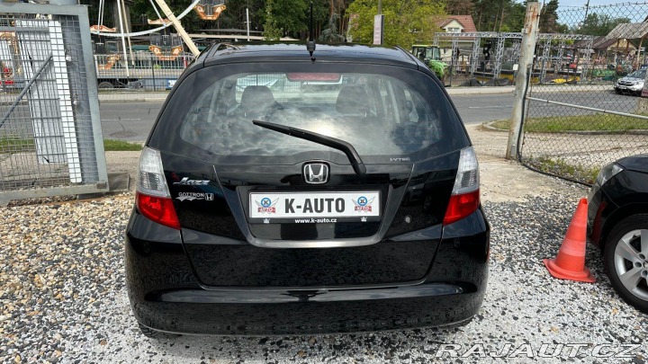Honda Jazz 1.2 i-VTEC 66kW REZERVOVA 2010