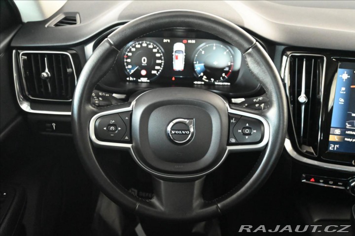 Volvo V60 2,0 D4 140kW Business Con 2019