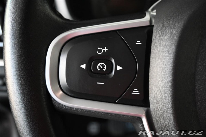 Volvo V60 2,0 D4 140kW Business Con 2019