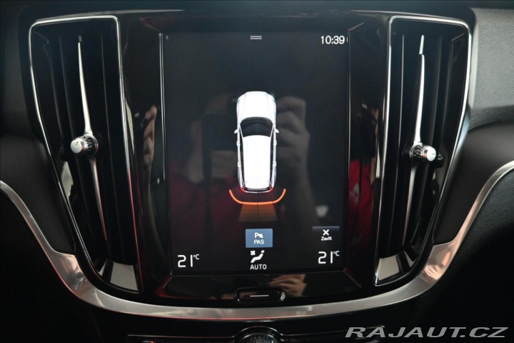 Volvo V60 2,0 D4 140kW Business Con 2019