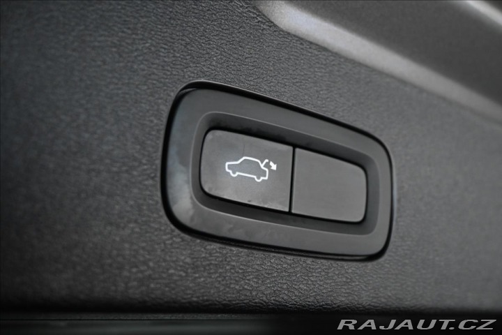 Volvo V60 2,0 D4 140kW Business Con 2019