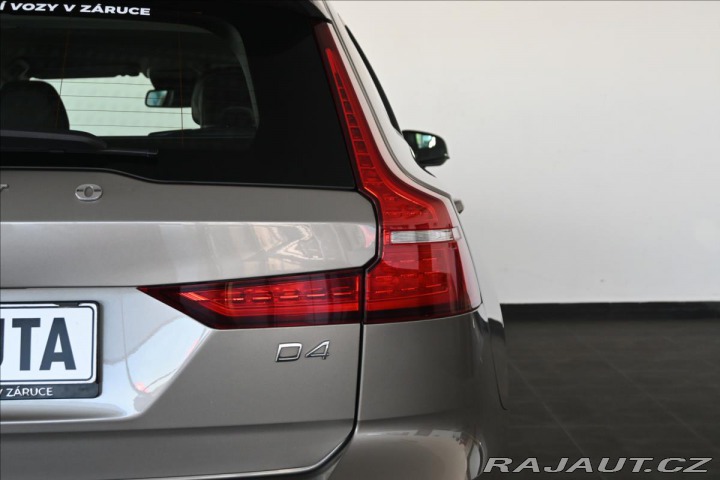 Volvo V60 2,0 D4 140kW Business Con 2019