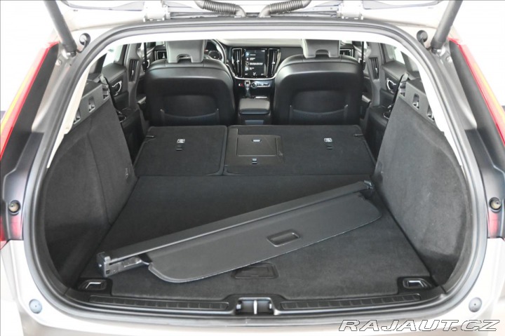 Volvo V60 2,0 D4 140kW Business Con 2019