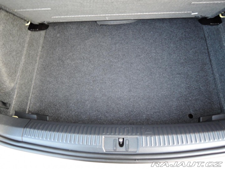 Volkswagen Polo 1,2i Webasto 2011