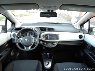 Toyota Yaris 1,5 VVTi hybrid NAVI kame 2014