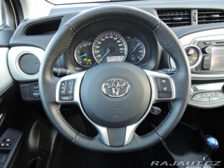Toyota Yaris 1,5 VVTi hybrid NAVI kame 2014