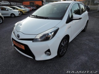 Toyota Yaris 1,5 VVTi hybrid NAVI kame 2014