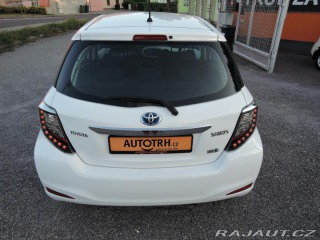 Toyota Yaris 1,5 VVTi hybrid NAVI kame 2014