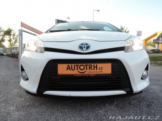 Toyota Yaris 1,5 VVTi hybrid NAVI kame 2014