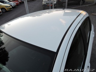 Toyota Yaris 1,5 VVTi hybrid NAVI kame 2014