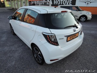 Toyota Yaris 1,5 VVTi hybrid NAVI kame 2014
