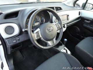 Toyota Yaris 1,5 VVTi hybrid NAVI kame 2014